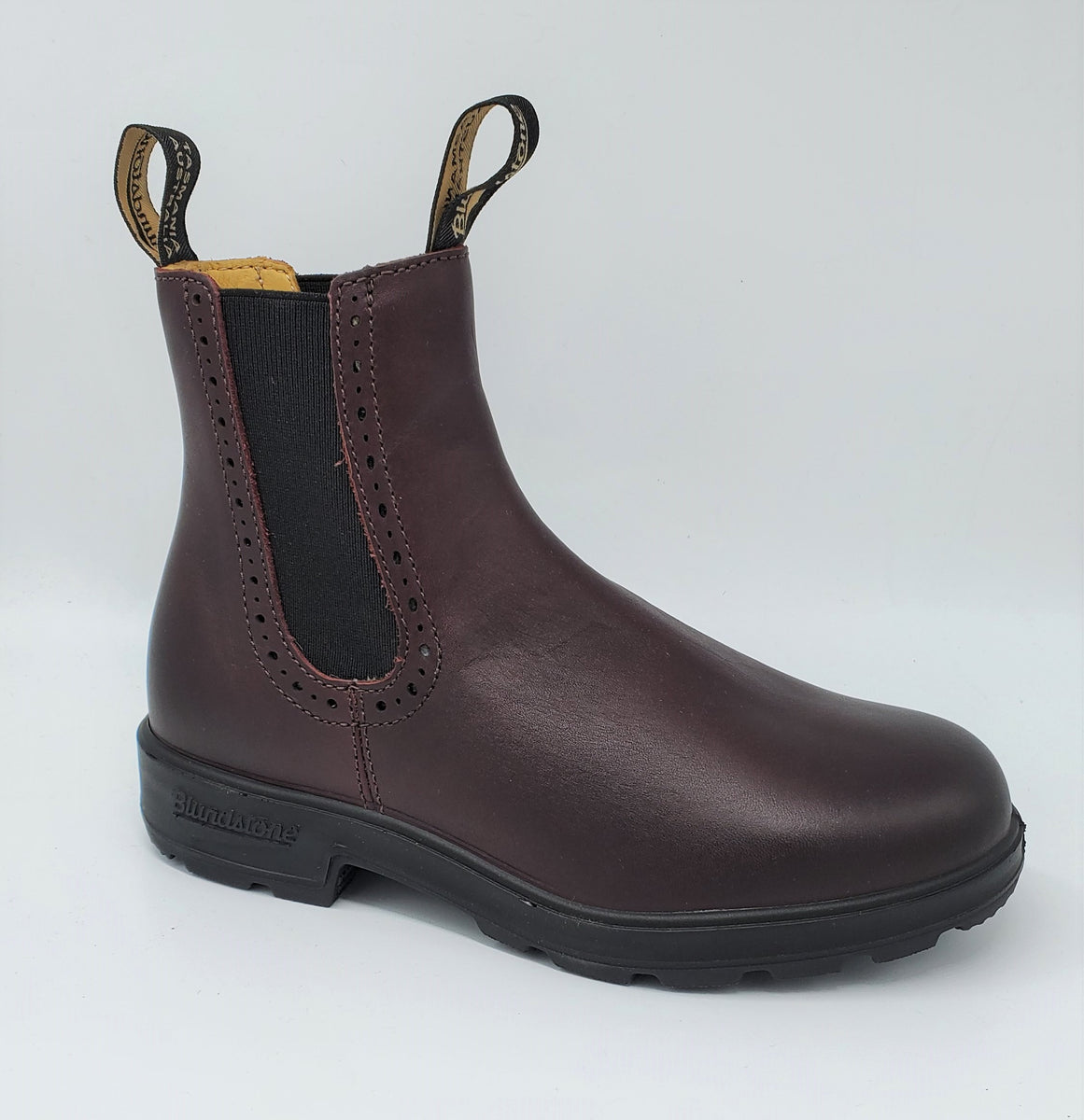 1352 blundstone 2025